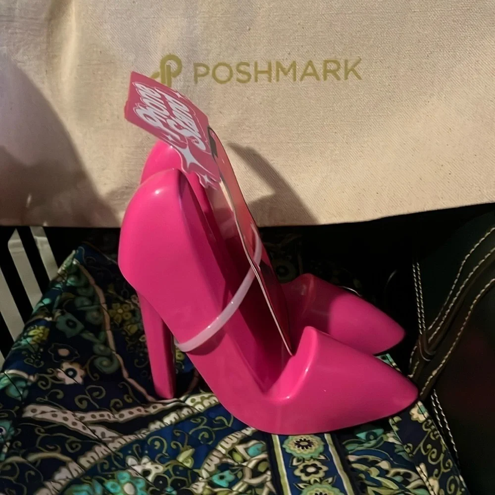 📱🆕📱High-Heeled Shoe-Shaped Cell Phone Holder In Pink